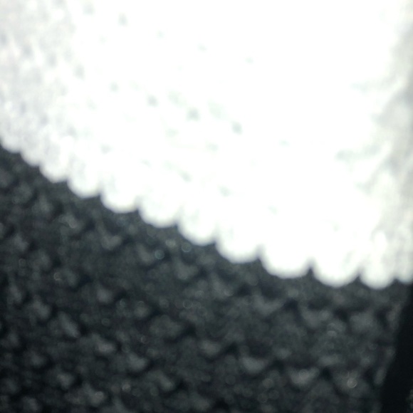 Black and white stripe skirt - Picture 3 of 5